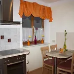 Fruhstuckspension Kuzmic Bed & Breakfast 3*