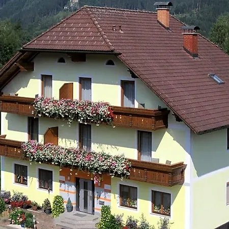 Fruehstueckspension Kuzmic B&B Wartberg