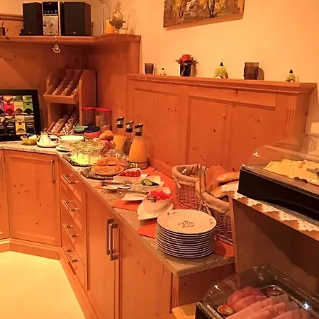B&B Fruehstueckspension Kuzmic 3*