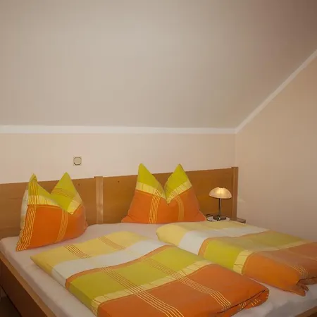 Fruehstueckspension Kuzmic B&B Wartberg