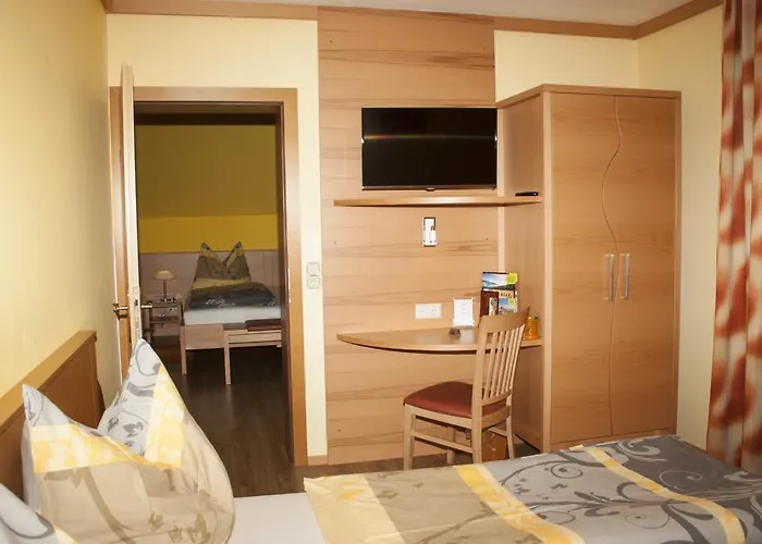 福斯图斯派库美可住宿加早餐旅馆 住宿加早餐酒店 Wartberg